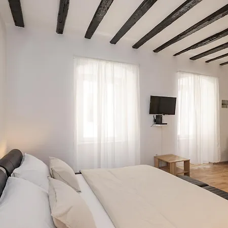 Apartment Kalelarga