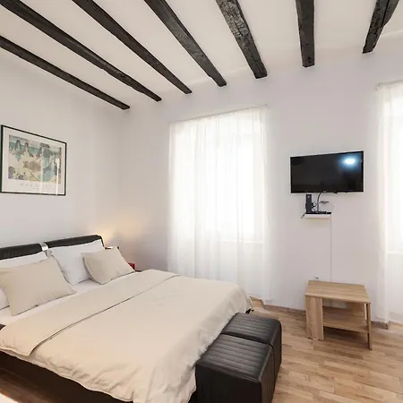 Kalelarga * Zadar