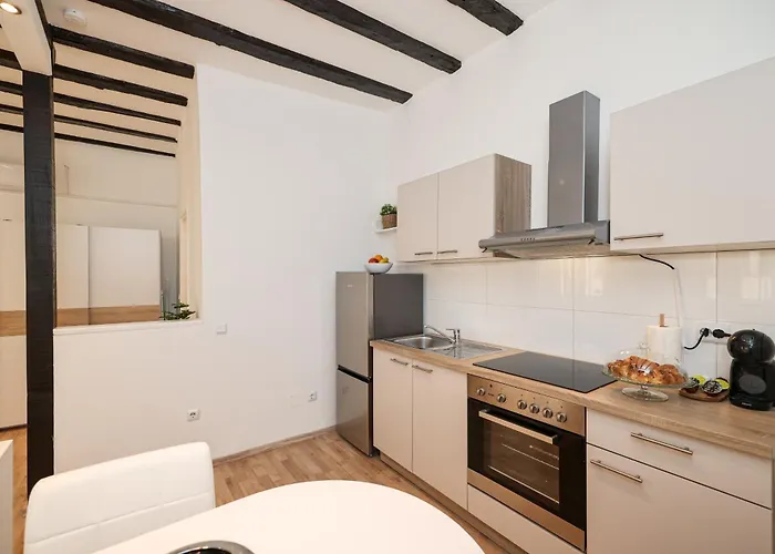 Kalelarga Appartement *